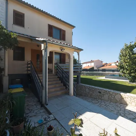 House Bianca Valbandon