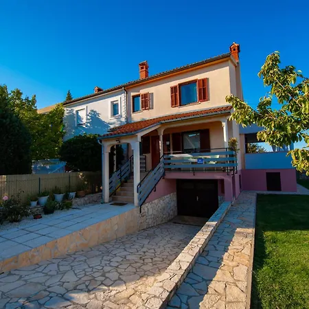 House Bianca * Valbandon